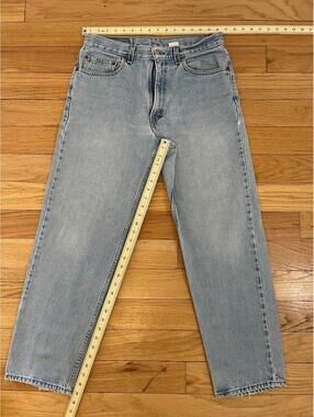 Vintage Levi's 550 Jeans Light Blue Denim